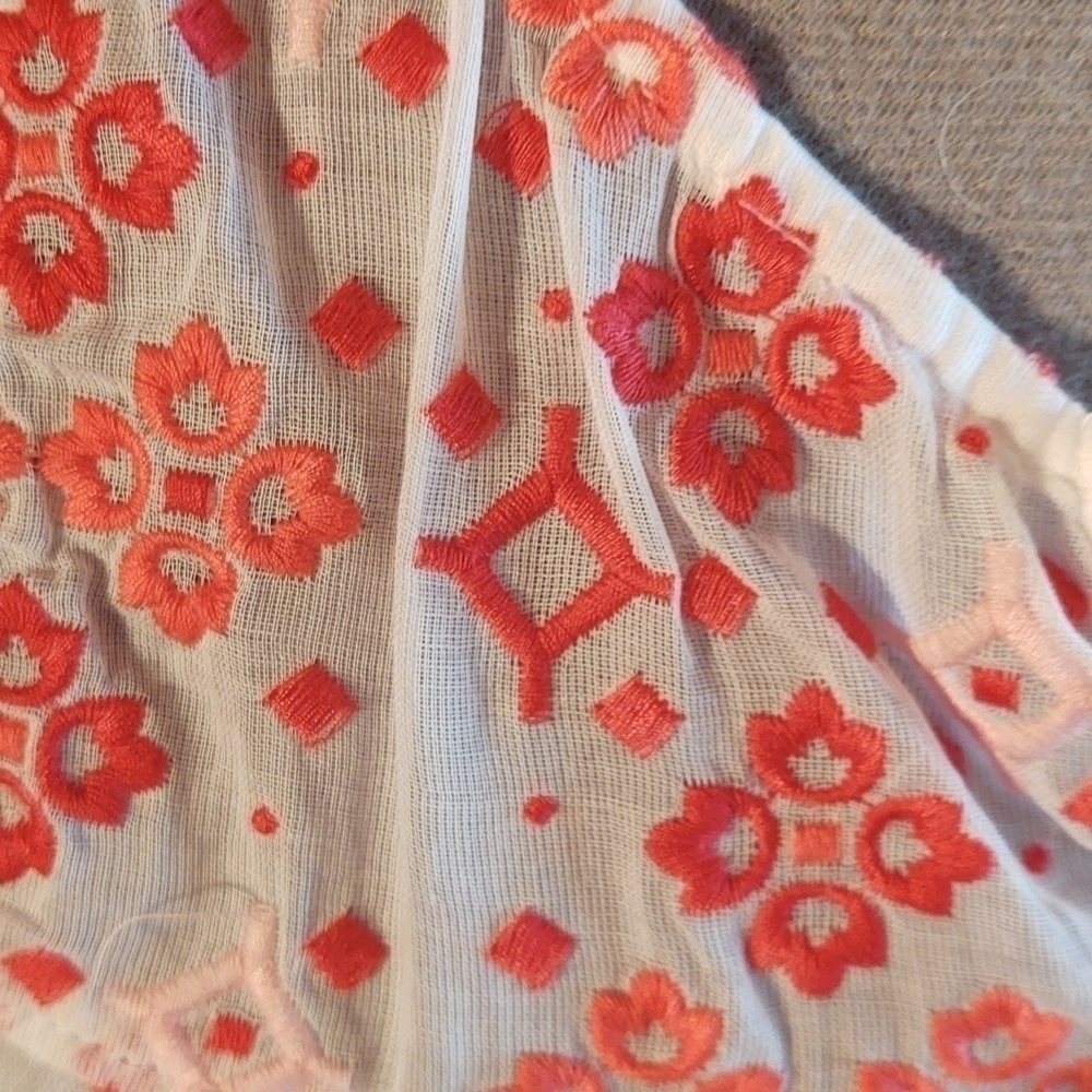 Abercrombie & Fitch Embroidered Sheer Cotton Top Sz S NWT - Picture 4 of 12
